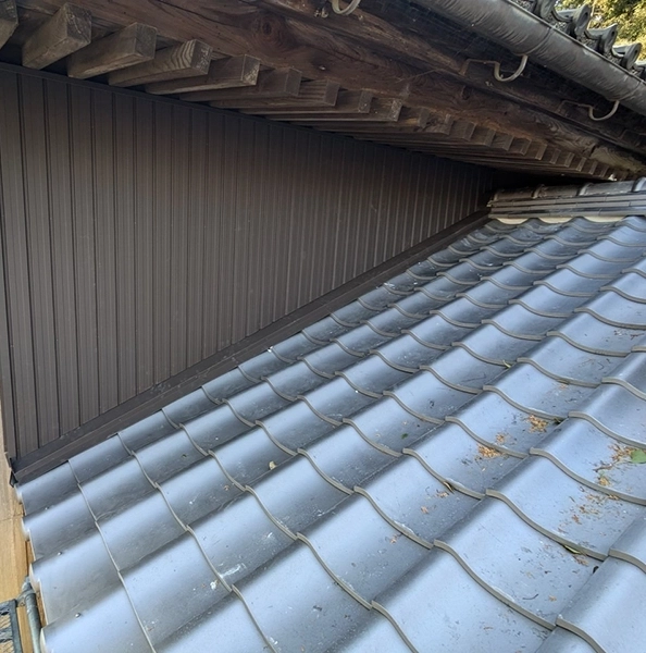瓦屋根