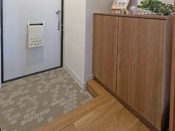 ホワイトシャトー豊田の玄関